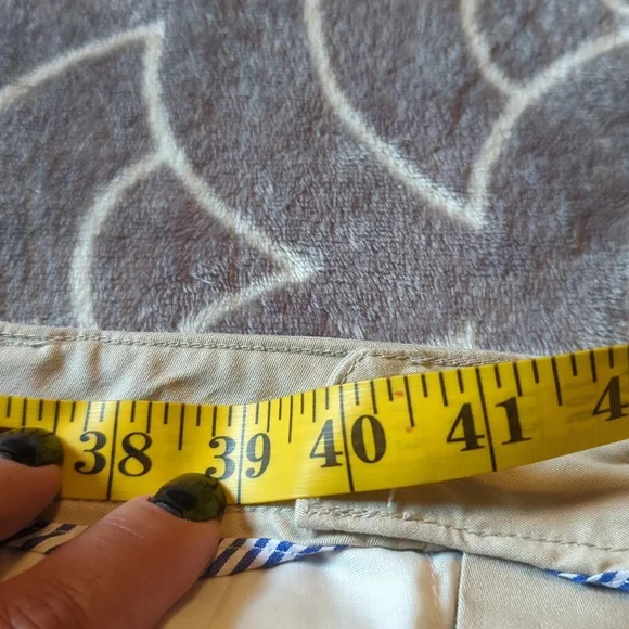 NWT Women's Size 16 Mid Rise Shorts by Croft and Barrow - Picture 6 of 7